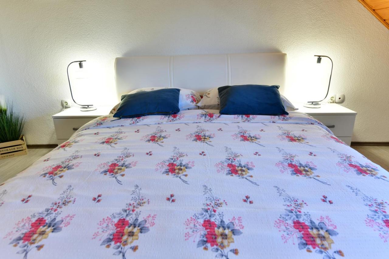 Guest House Jagoda Rakovica Buitenkant foto