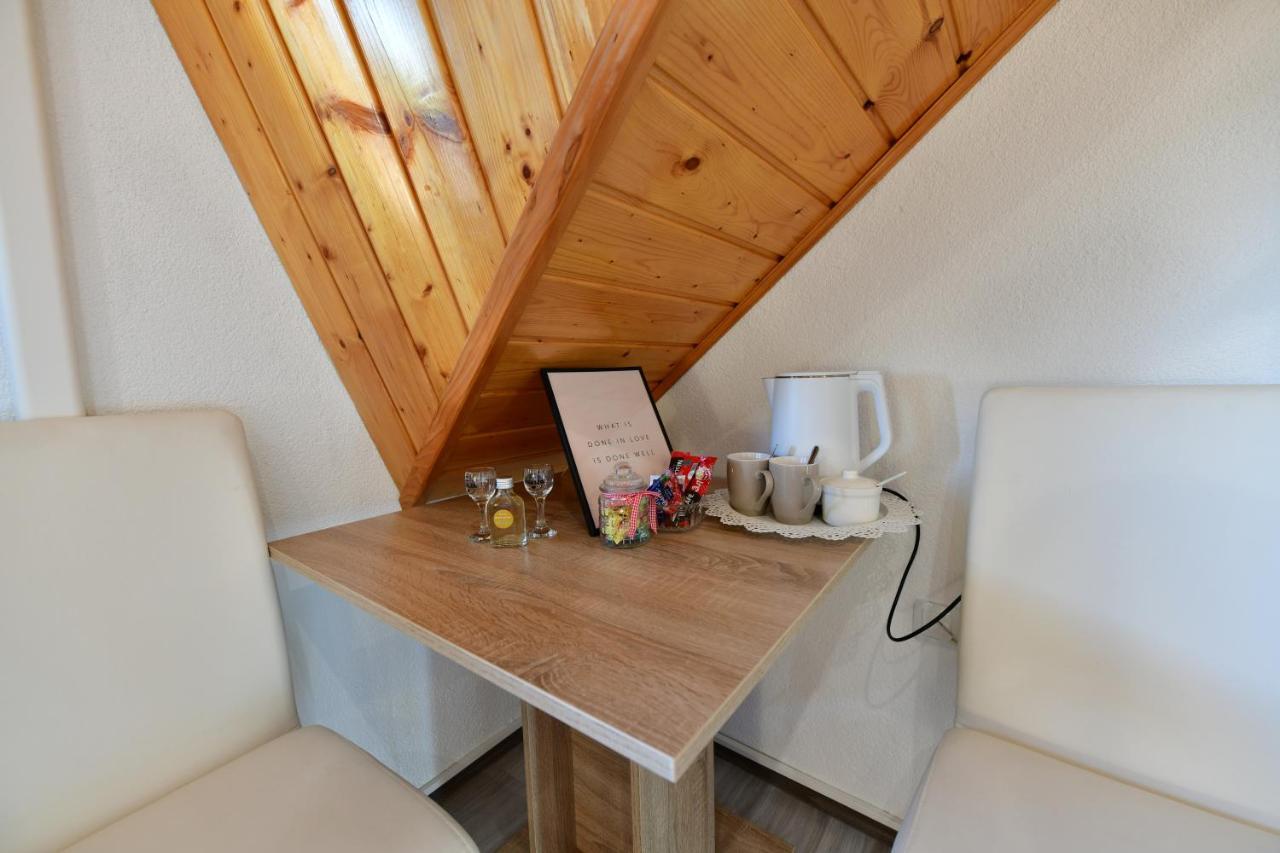 Guest House Jagoda Rakovica Buitenkant foto
