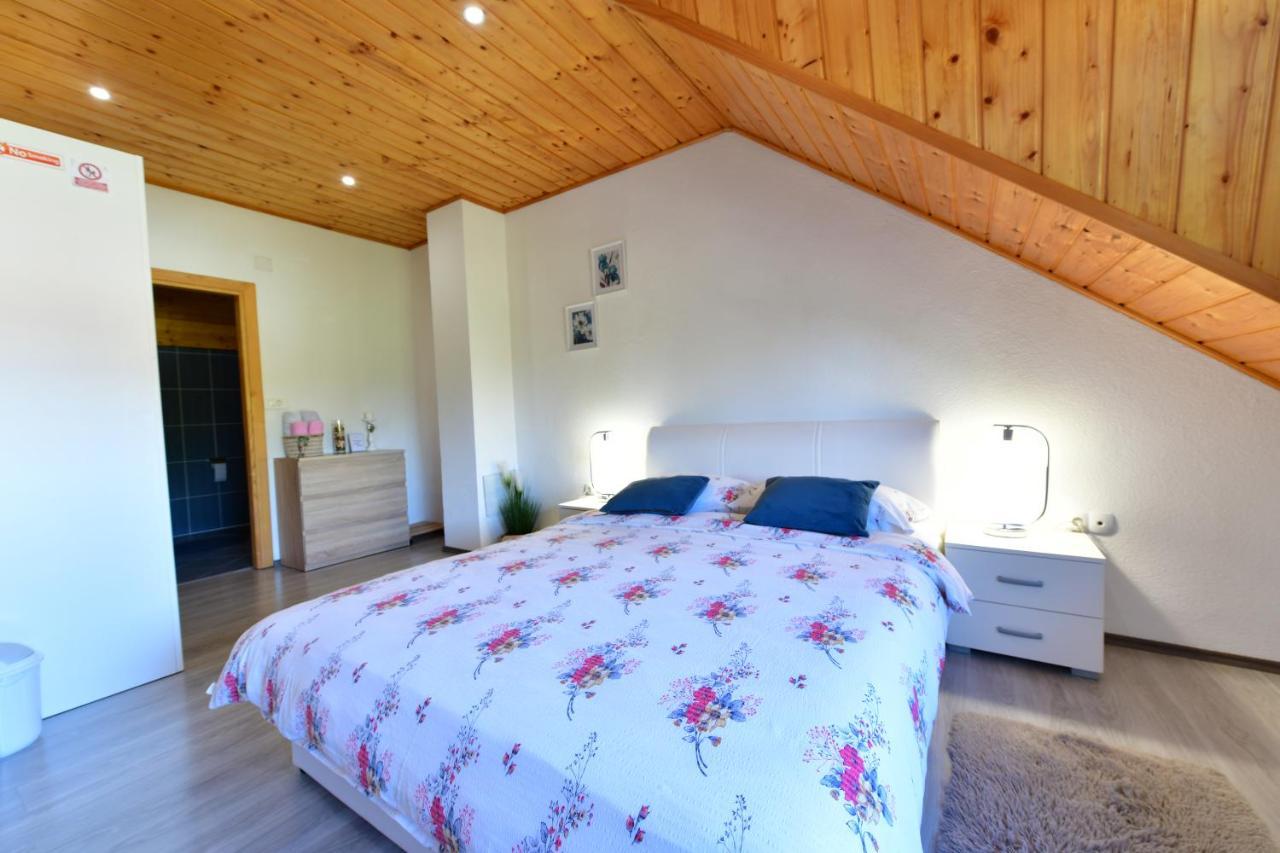 Guest House Jagoda Rakovica Buitenkant foto
