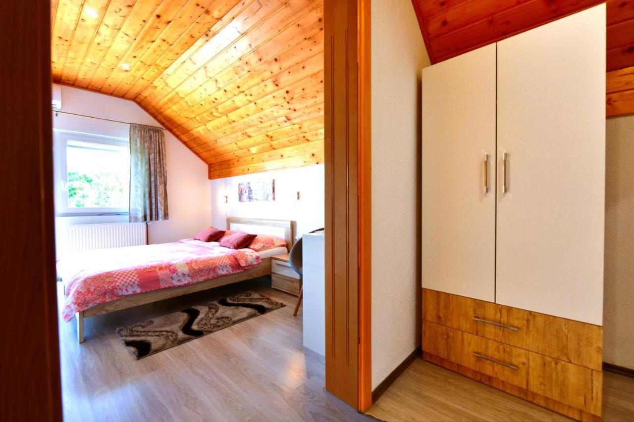 Guest House Jagoda Rakovica Buitenkant foto
