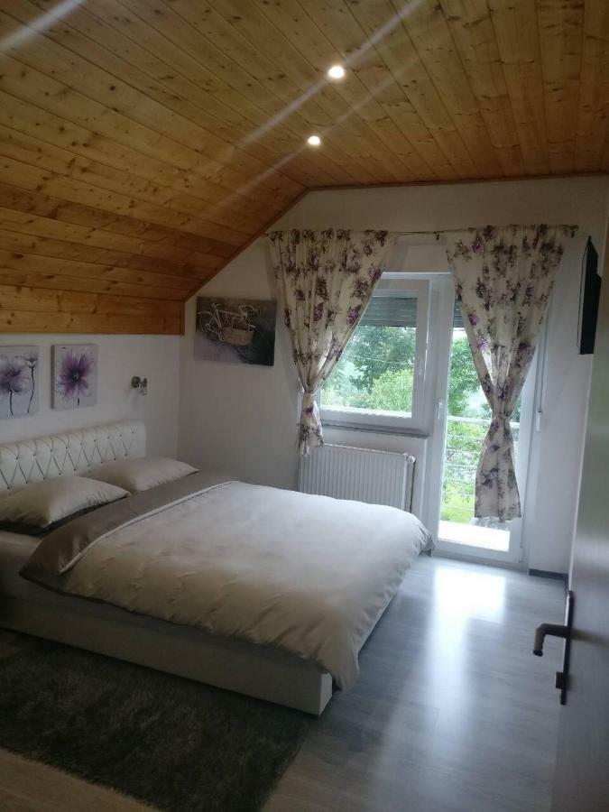 Guest House Jagoda Rakovica Buitenkant foto
